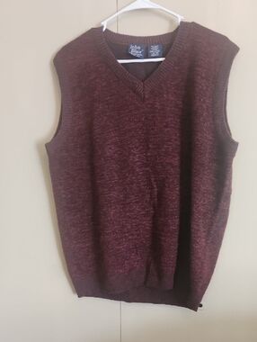 V3 John Blair Men's Maroon V-Neck Sweater Vest